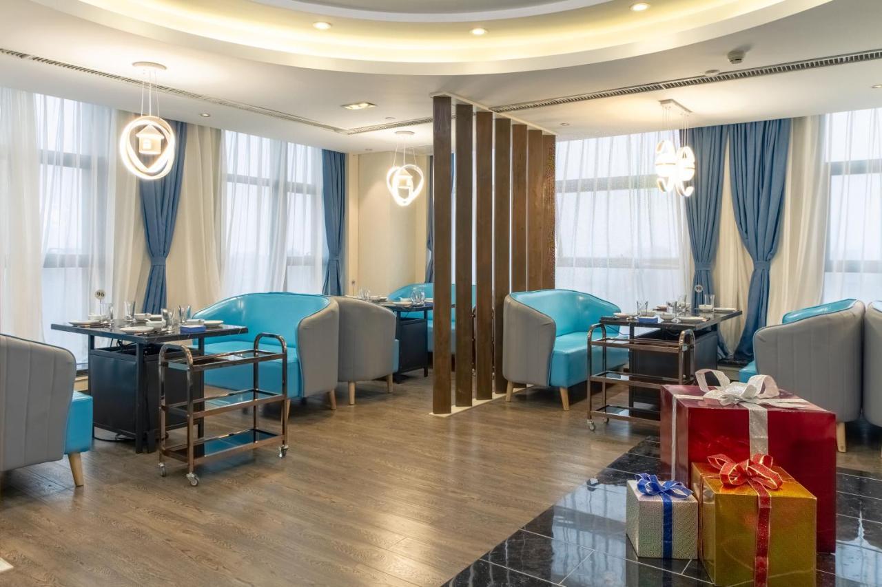 Days Hotel & Suites China Town---Five Minutes To Reach Changsha Station, The Metro Line 2 & Line 6 Are Nearby,Free Gym & Laundromat,Chinese And Western Buffet Breakfast Is Offered On The 31St Floor Екстер'єр фото
