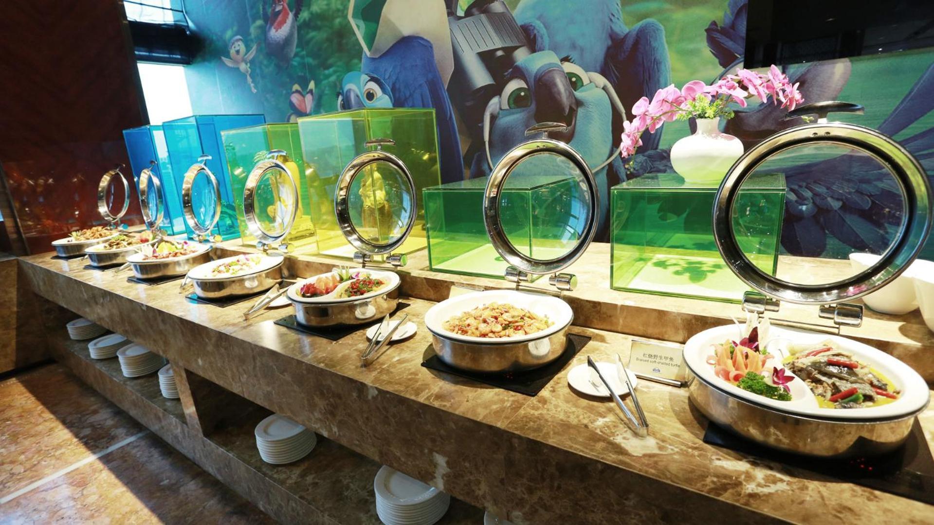 Days Hotel & Suites China Town---Five Minutes To Reach Changsha Station, The Metro Line 2 & Line 6 Are Nearby,Free Gym & Laundromat,Chinese And Western Buffet Breakfast Is Offered On The 31St Floor Екстер'єр фото