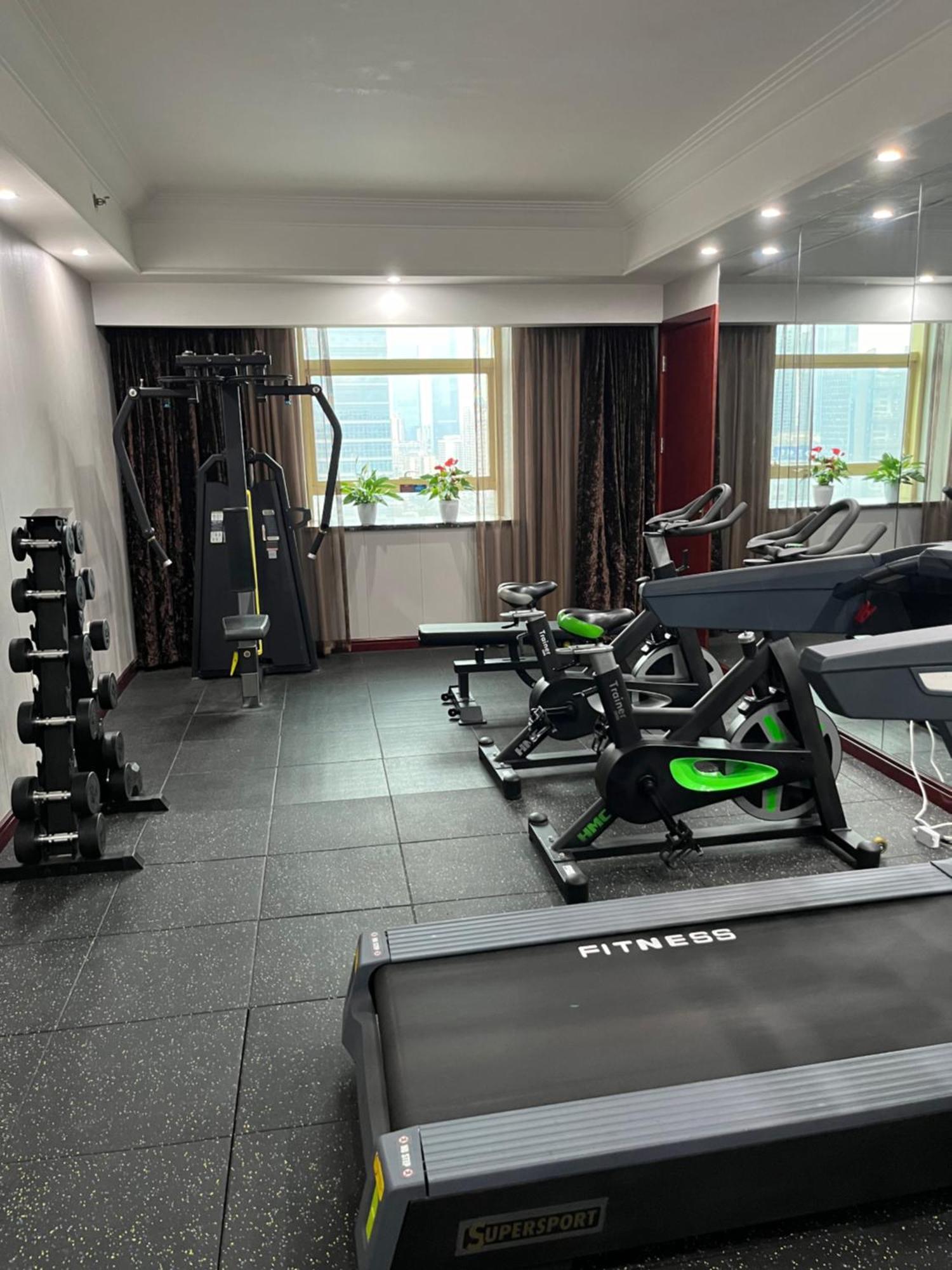 Days Hotel & Suites China Town---Five Minutes To Reach Changsha Station, The Metro Line 2 & Line 6 Are Nearby,Free Gym & Laundromat,Chinese And Western Buffet Breakfast Is Offered On The 31St Floor Екстер'єр фото
