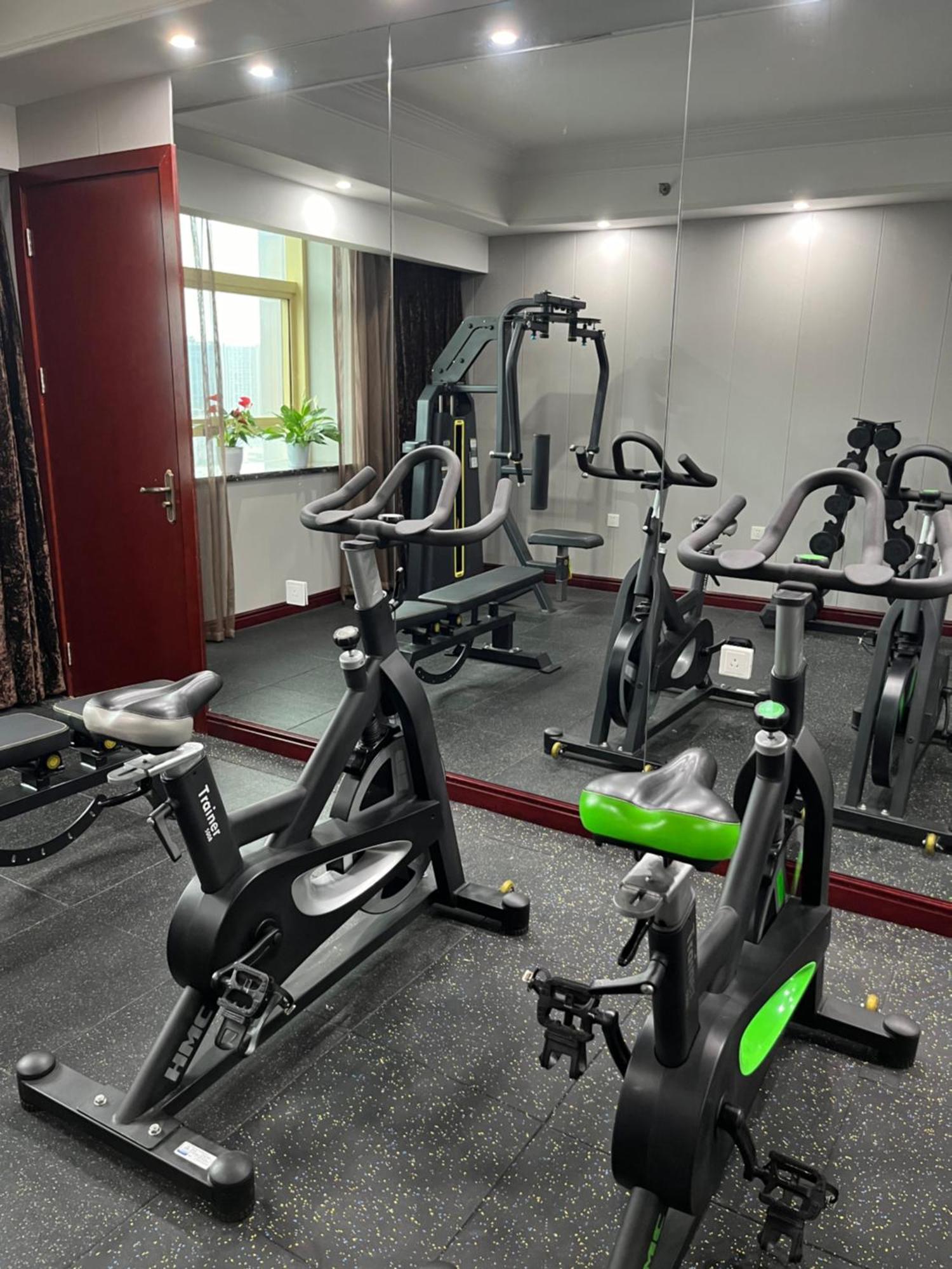 Days Hotel & Suites China Town---Five Minutes To Reach Changsha Station, The Metro Line 2 & Line 6 Are Nearby,Free Gym & Laundromat,Chinese And Western Buffet Breakfast Is Offered On The 31St Floor Екстер'єр фото